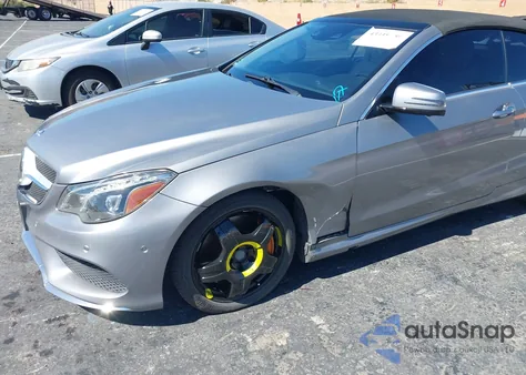 2014 Mercedes-Benz E 550 из США, поврежденный, VIN WDDKK7DF8EF258464